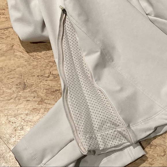 LL Bean Womens Lightweight Outdoor Pants - Picture 5 of 8